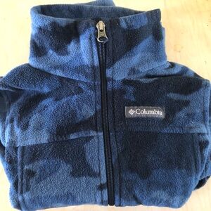 Boys 7/8 Columbia Navy Camo Fleece Jacket
